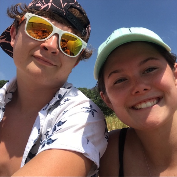 Meet your Posher, Summer - Picture 1 of 1